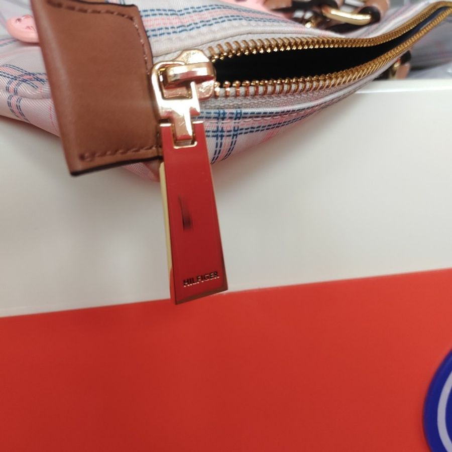 Tommy Hilfiger 粉色大款托特包-6