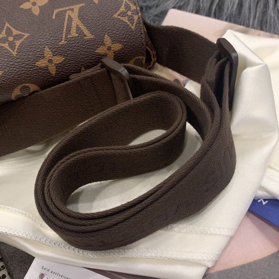 Louis Vuitton LV 字紋 小鐵牌 掀蓋 斜背包/肩背包-8