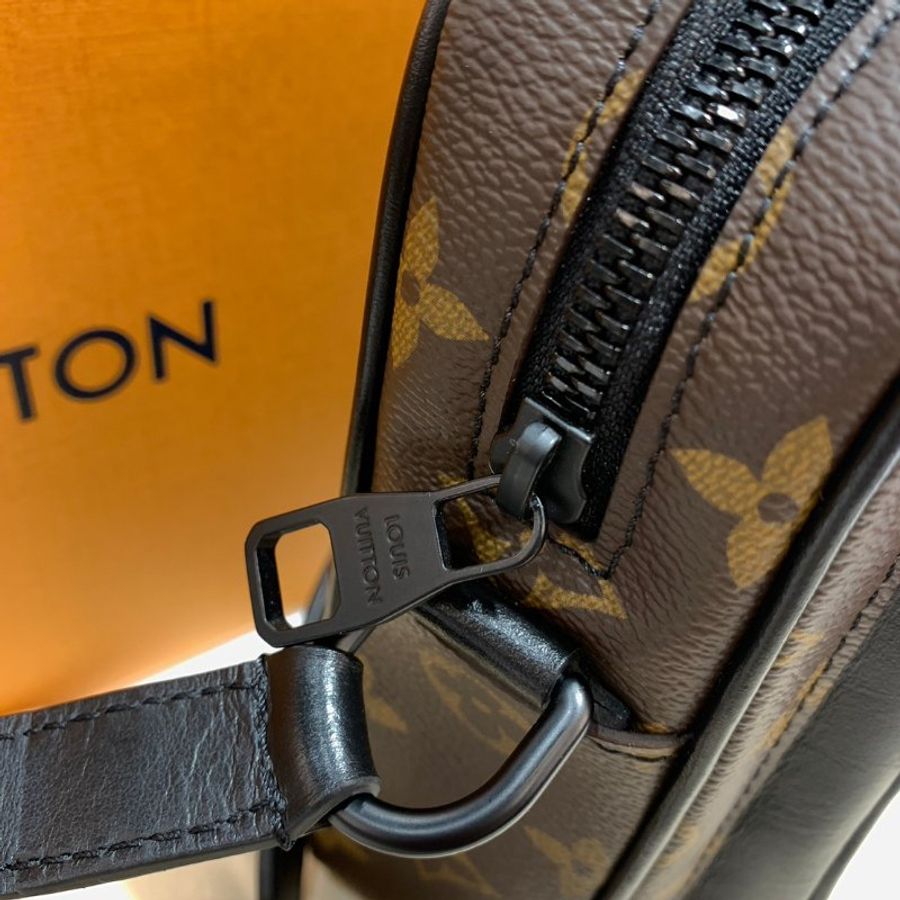LV Christopher 斜背包/側背包 M69404 近全新-8