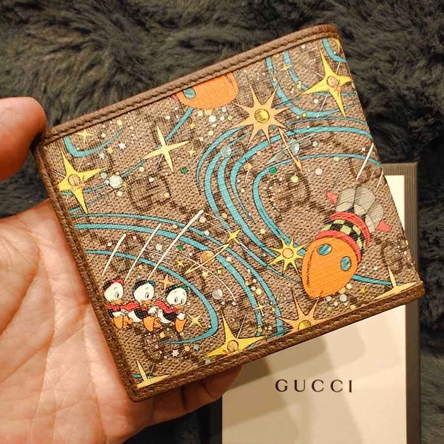 特價出清,全新絕版品現貨在台,歐洲帶回gucci迪士尼聯名短夾-2