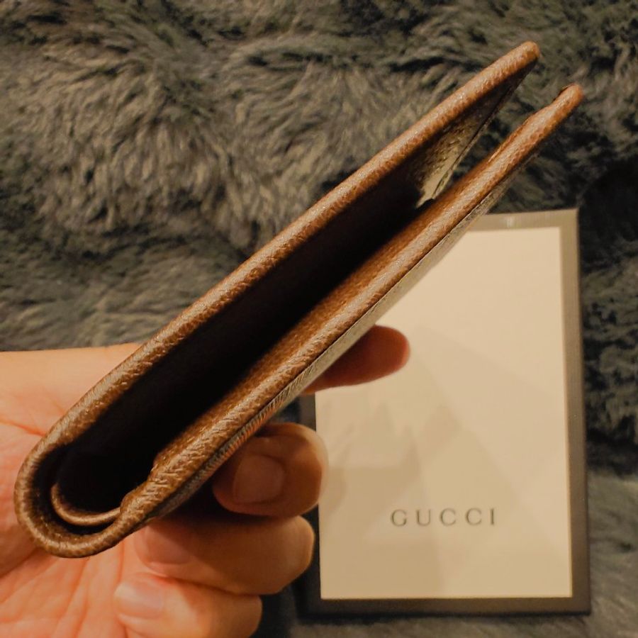 特價出清,全新絕版品現貨在台,歐洲帶回gucci迪士尼聯名短夾-3