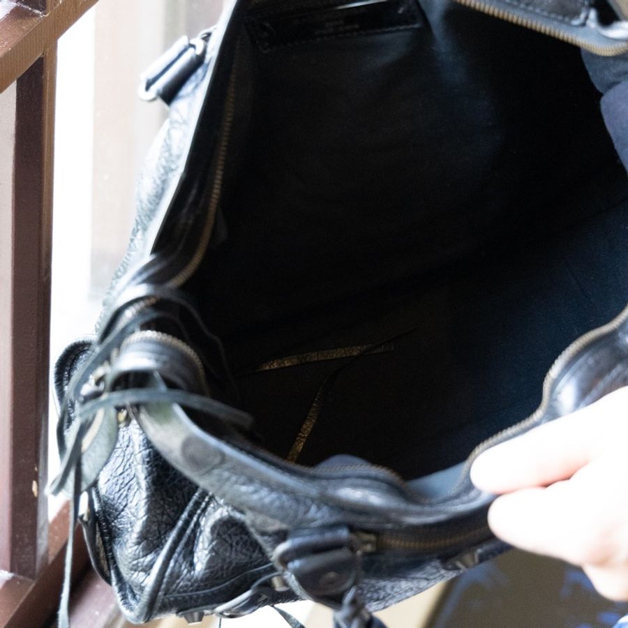 Balenciaga 巴黎世家經典款霧銀扣 鞣製羊皮 city機車包-18