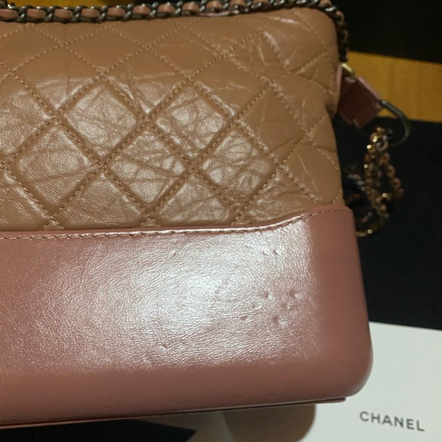 Chanel 霧金釦玫瑰粉中號流浪包-23