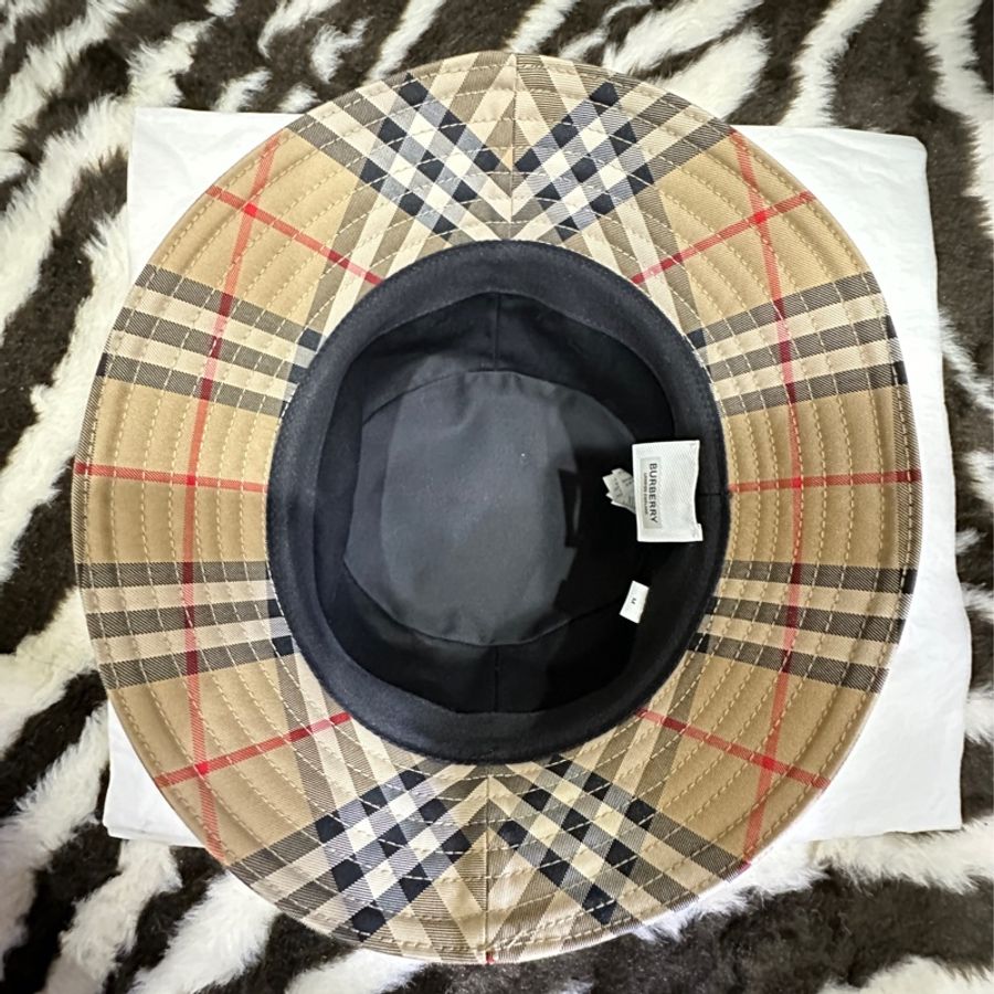 Burberry 漁夫帽-3