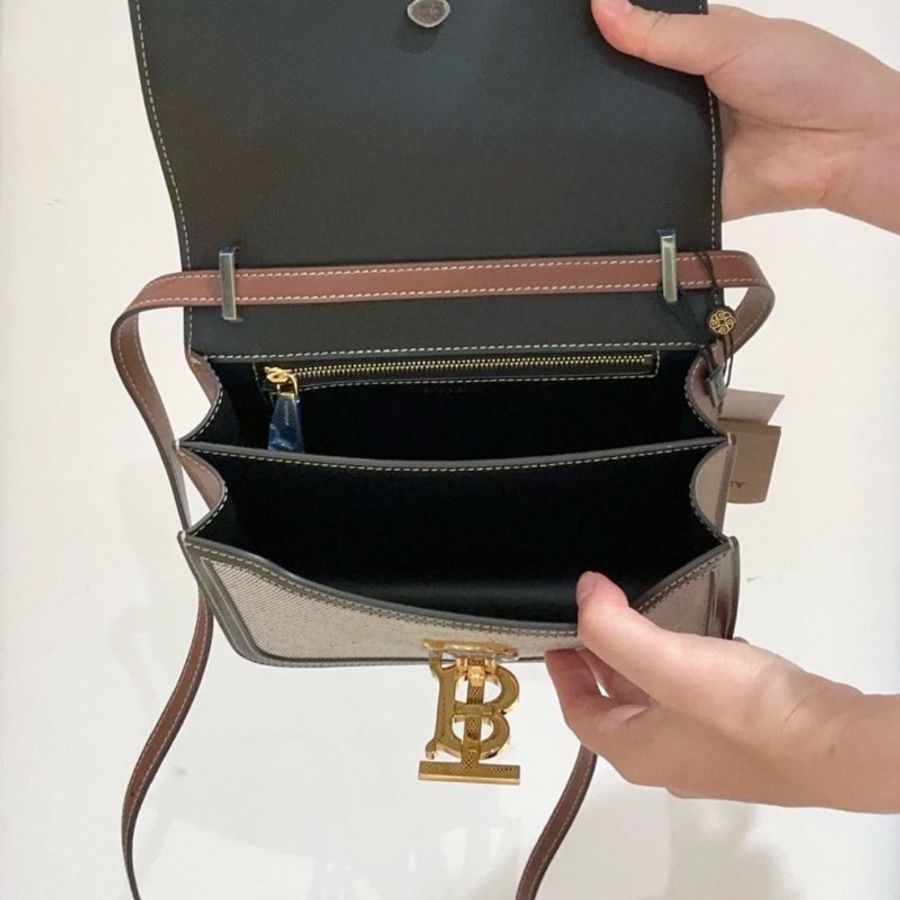 🎁特價🎁Burberry 80306661 小型三色帆布及皮革 TB 包 灰色/黑色/棕色《全新商品 》-10