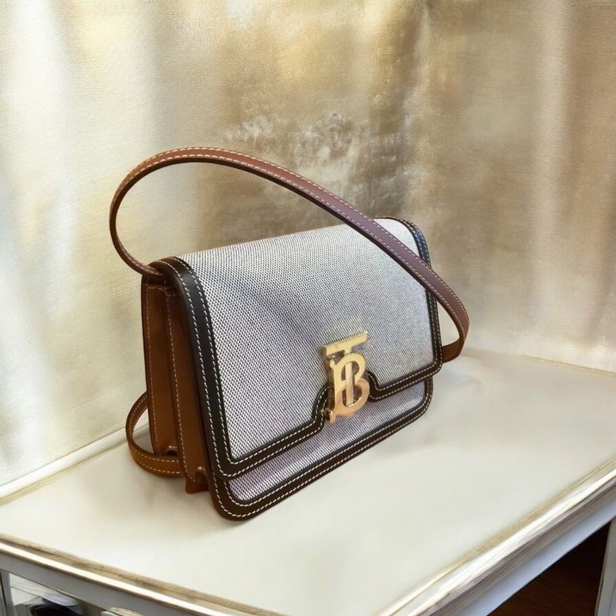🎁特價🎁Burberry 80306661 小型三色帆布及皮革 TB 包 灰色/黑色/棕色《全新商品 》-15