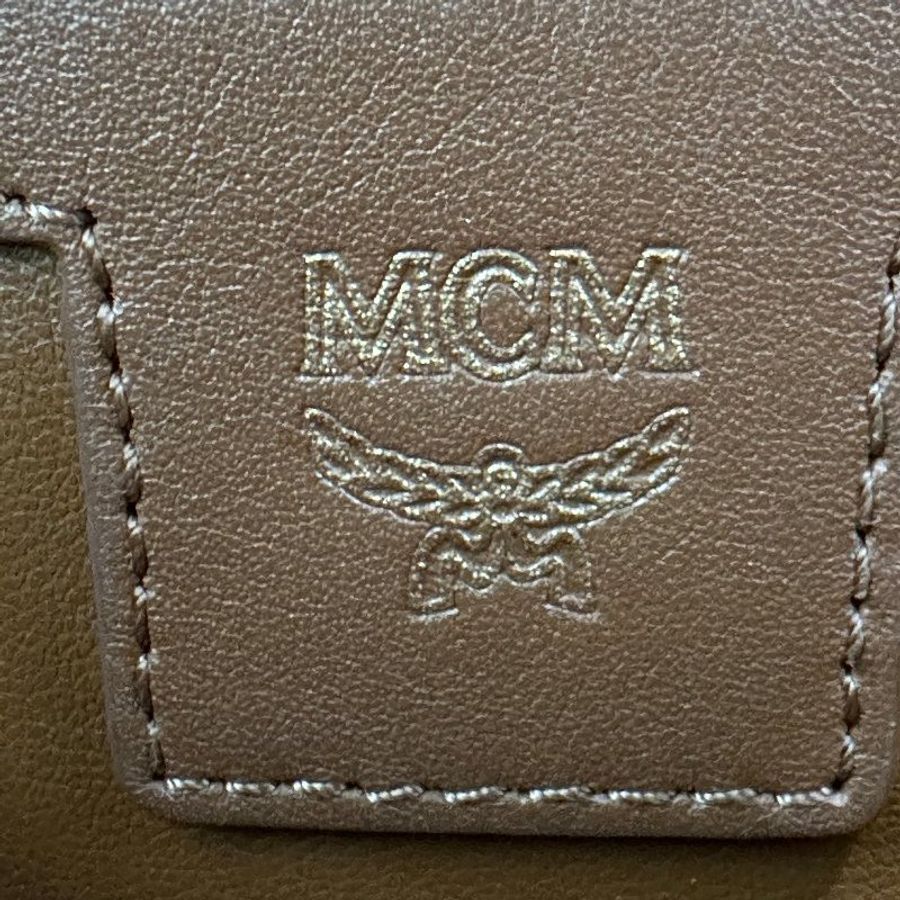 MCM logo印花鉚釘後背包-16