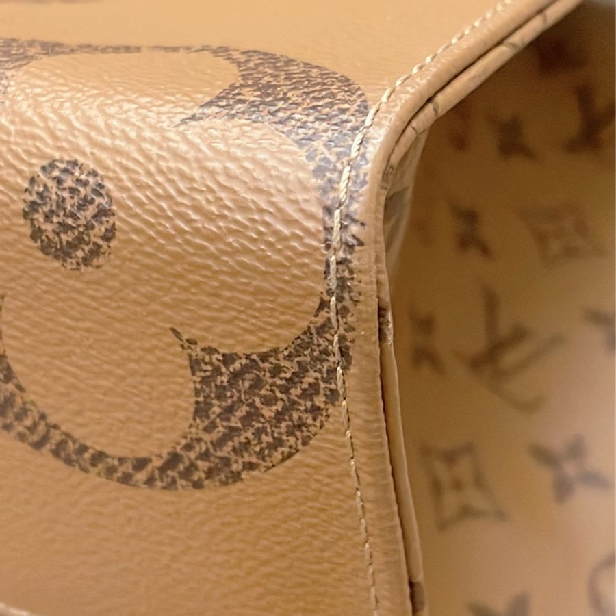 Lv OntheGo MM雙色雙面可手提可肩背購物包 托特包 M45321-14