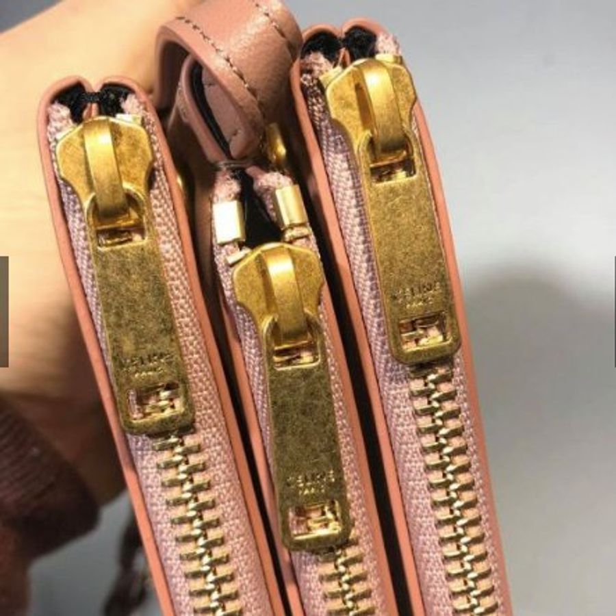 ✨快閃特價✨Celine 小型三層 Trio 層壓羊皮斜背包 古典玫瑰色-14