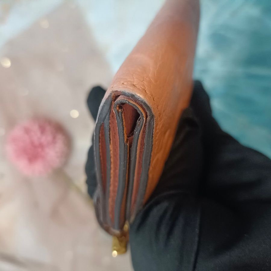 LV 粉色壓紋 短夾 皮夾-9