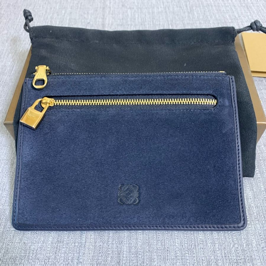 Loewe 深藍色 麂皮 小包-5