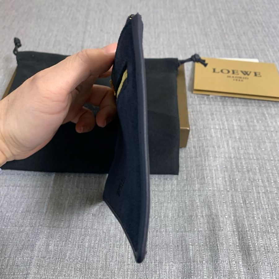 Loewe 深藍色 麂皮 小包-6