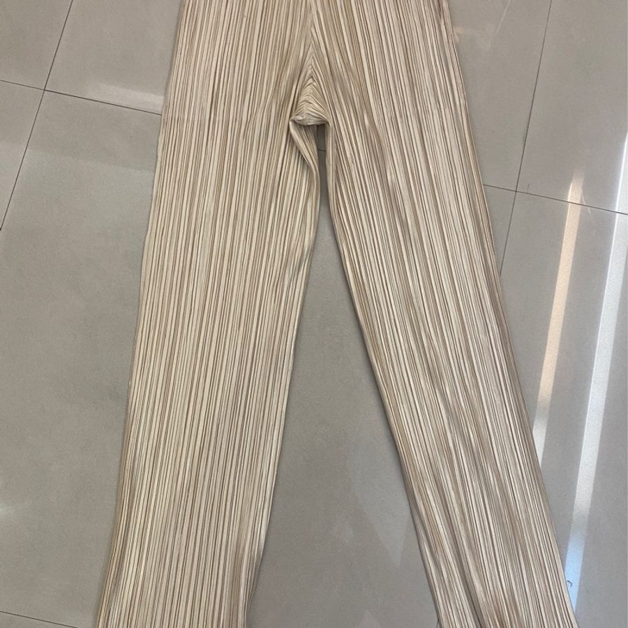 二手新款Issey Miyake三宅一生‧PP‧Me PLEATS PLEASE香檳金直筒口袋長褲-1