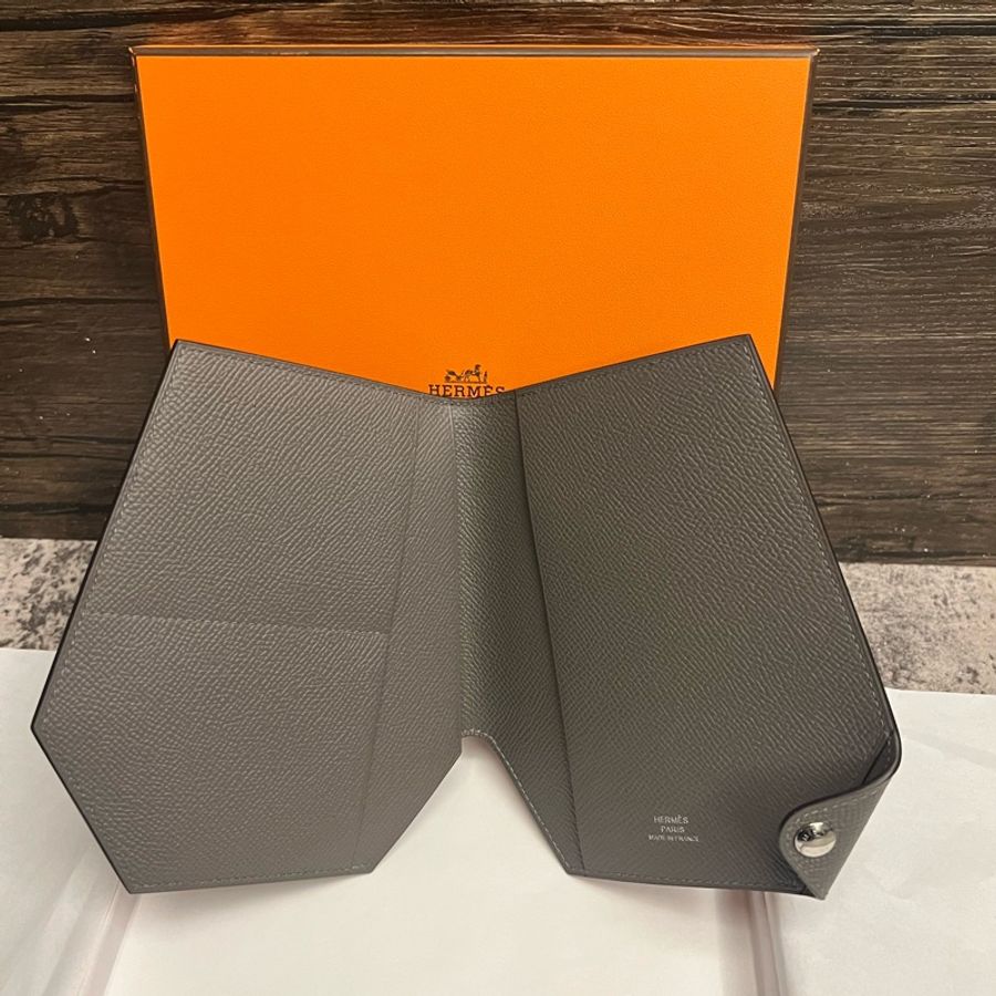 Hermes CLOCHETTE 皮夾-1