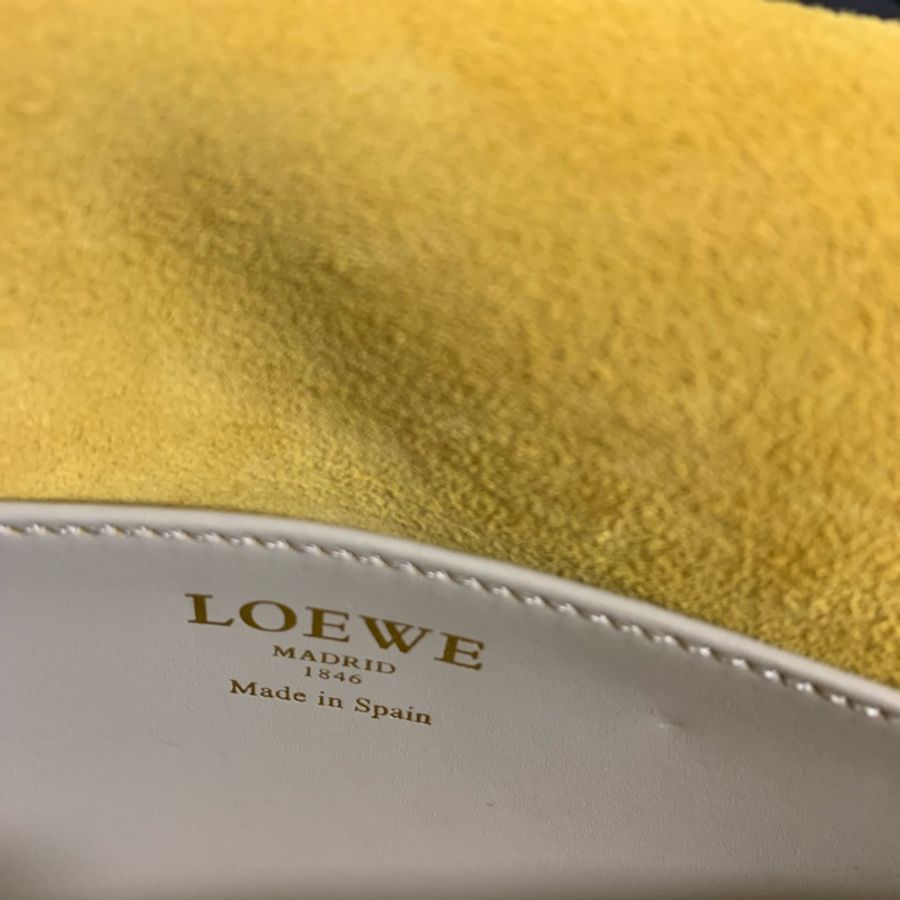 Loewe 小羊皮 手拿包 2way-5