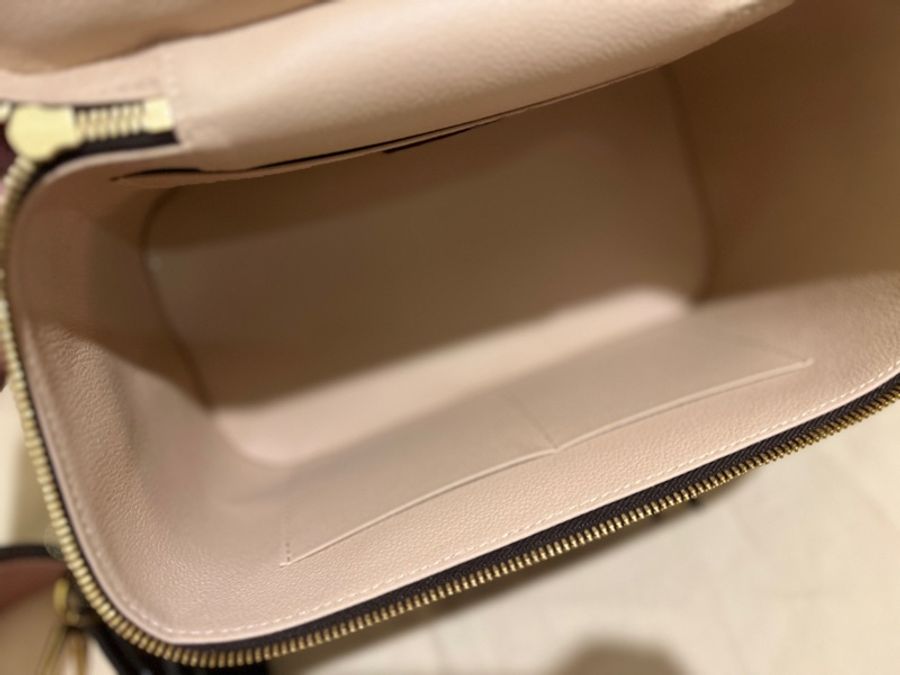 LV Nice BB化妝包-16