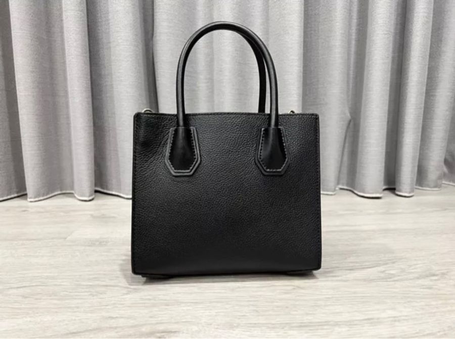Michael Kors Mercer 鎖頭吊飾/小號風琴包/楊冪款/全配-1
