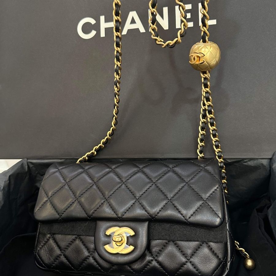 chanel mini 20金球 晶片款近全新 膠膜未拆 全配有購證 金球方胖 cf20 黑金 經典款-10