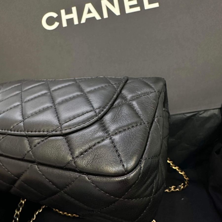 chanel mini 20金球 晶片款近全新 膠膜未拆 全配有購證 金球方胖 cf20 黑金 經典款-14