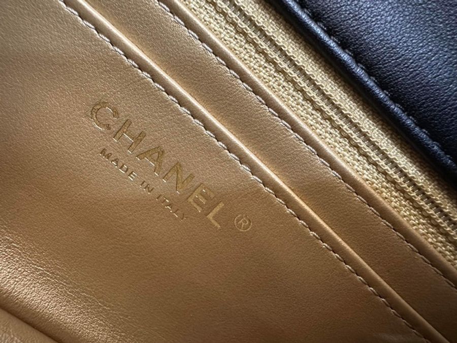 chanel mini 20金球 晶片款近全新 膠膜未拆 全配有購證 金球方胖 cf20 黑金 經典款-19
