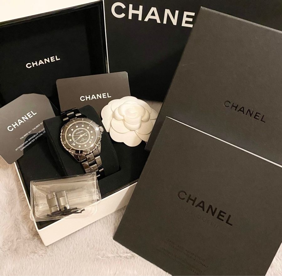 保證專櫃真品‼️95成新 最新款簍空‼️透背款 Chanel J12 38mm 12鑽黑色 白色 自動機械腕錶 ❤️H5702 H5705 香奈兒 陶瓷錶-2