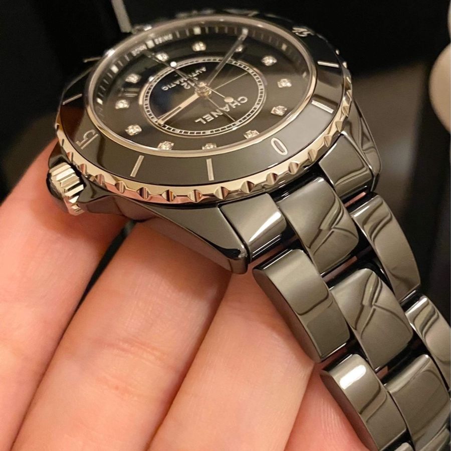 保證專櫃真品‼️95成新 最新款簍空‼️透背款 Chanel J12 38mm 12鑽黑色 白色 自動機械腕錶 ❤️H5702 H5705 香奈兒 陶瓷錶-8