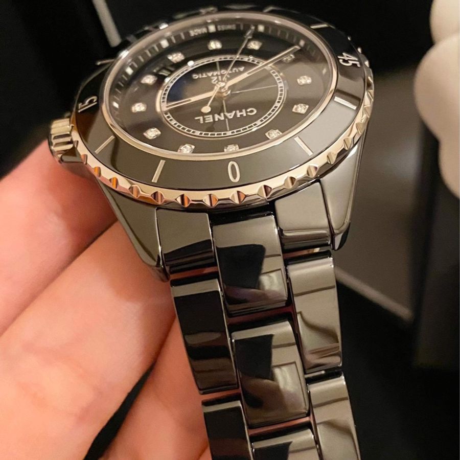 保證專櫃真品‼️95成新 最新款簍空‼️透背款 Chanel J12 38mm 12鑽黑色 白色 自動機械腕錶 ❤️H5702 H5705 香奈兒 陶瓷錶-9