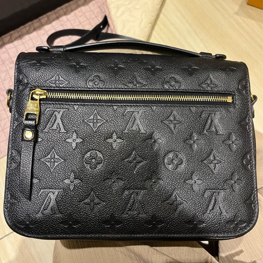 [斑比暴衝💕］內文優惠價‼️Louis Vuitton 路易威登 牛皮郵差包 壓花老花 郵差包-20