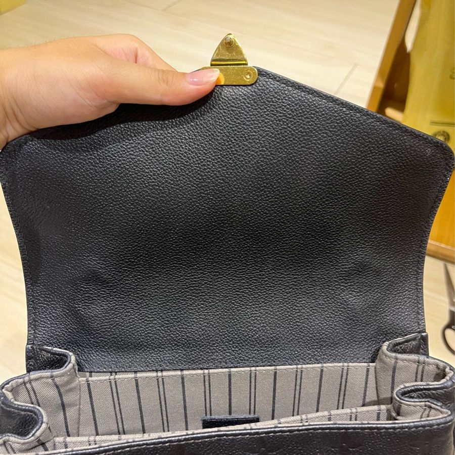 [斑比暴衝💕］內文優惠價‼️Louis Vuitton 路易威登 牛皮郵差包 壓花老花 郵差包-23
