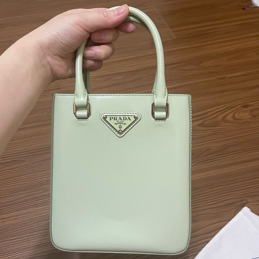 PRADA小號拋光皮革手提袋(水綠色)-0