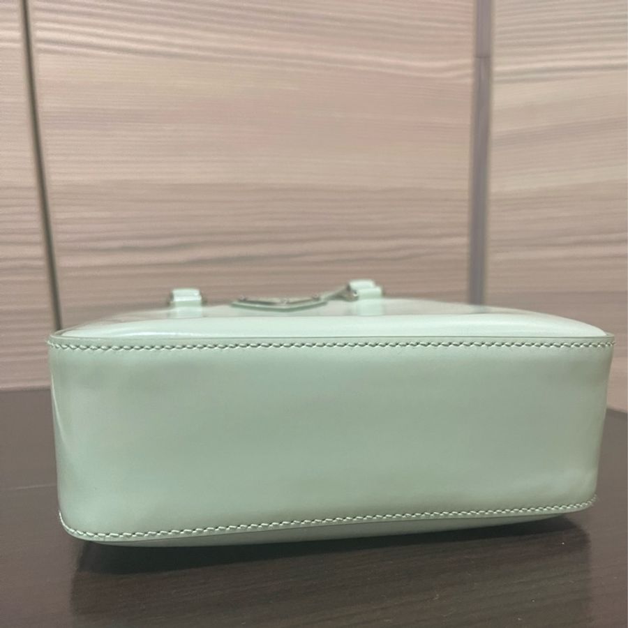 PRADA小號拋光皮革手提袋(水綠色)-4