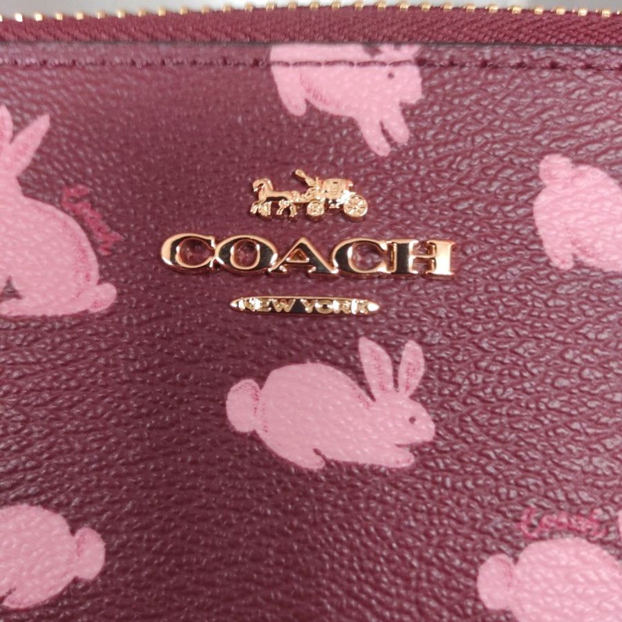 Coach 兔年限定款長夾-8