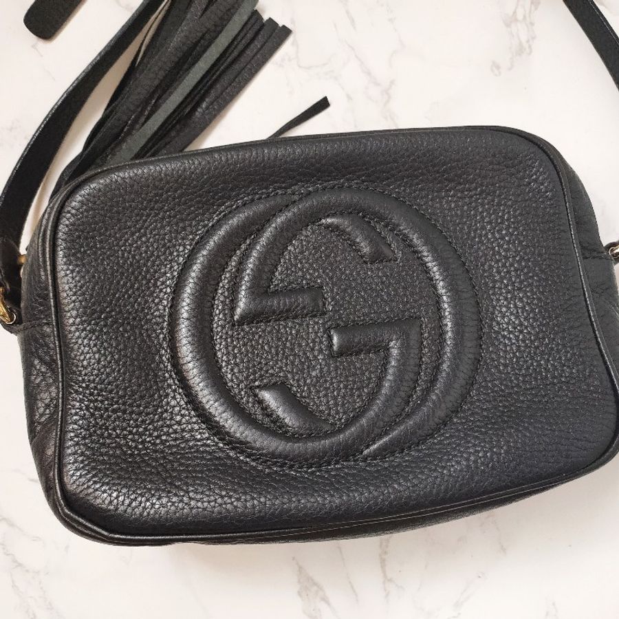 （保留中）正品gucci 經典黑Soho Disco 流蘇吊飾小牛皮單肩/斜背包/相機包-1