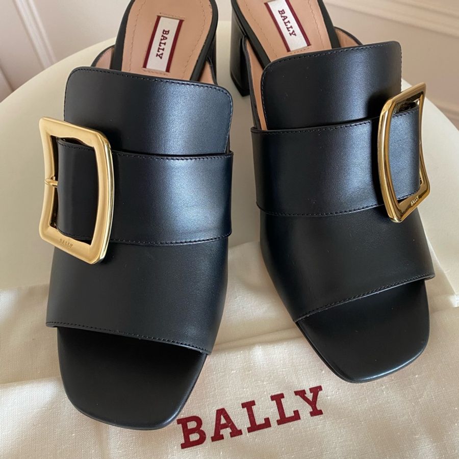 Bally 經典方框涼鞋 37.5-4