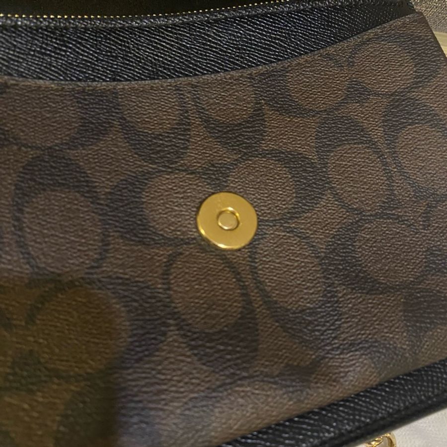 Coach 老花拼接黑色防刮皮金鍊包-15