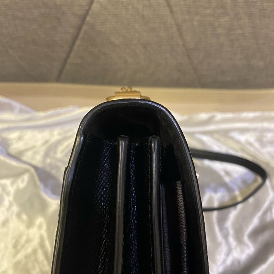 Coach 老花拼接黑色防刮皮金鍊包-24