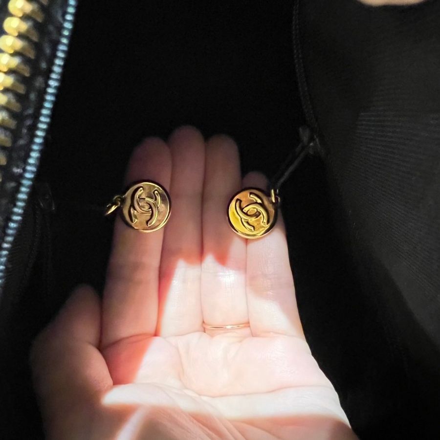 Chanel 黑色大logo 旅行包 波士頓包
有背帶可斜背 大容量 出清閒置品-5