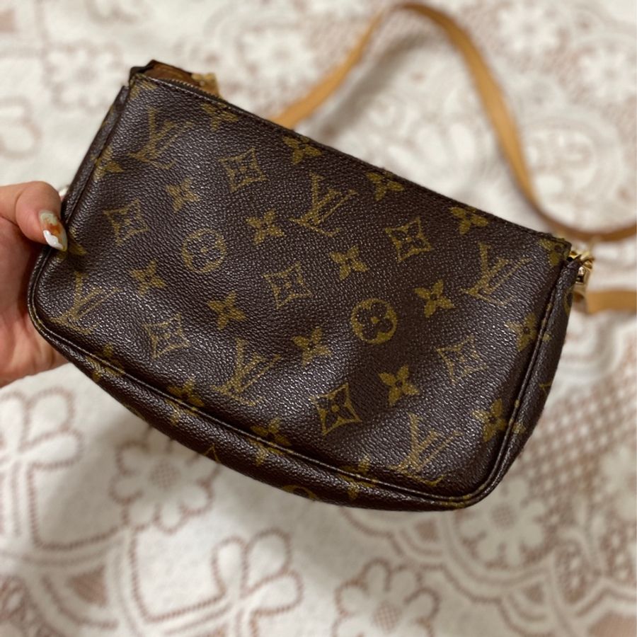 LV 麻將包(日本東京二手精品拍賣會現場帶回)-0