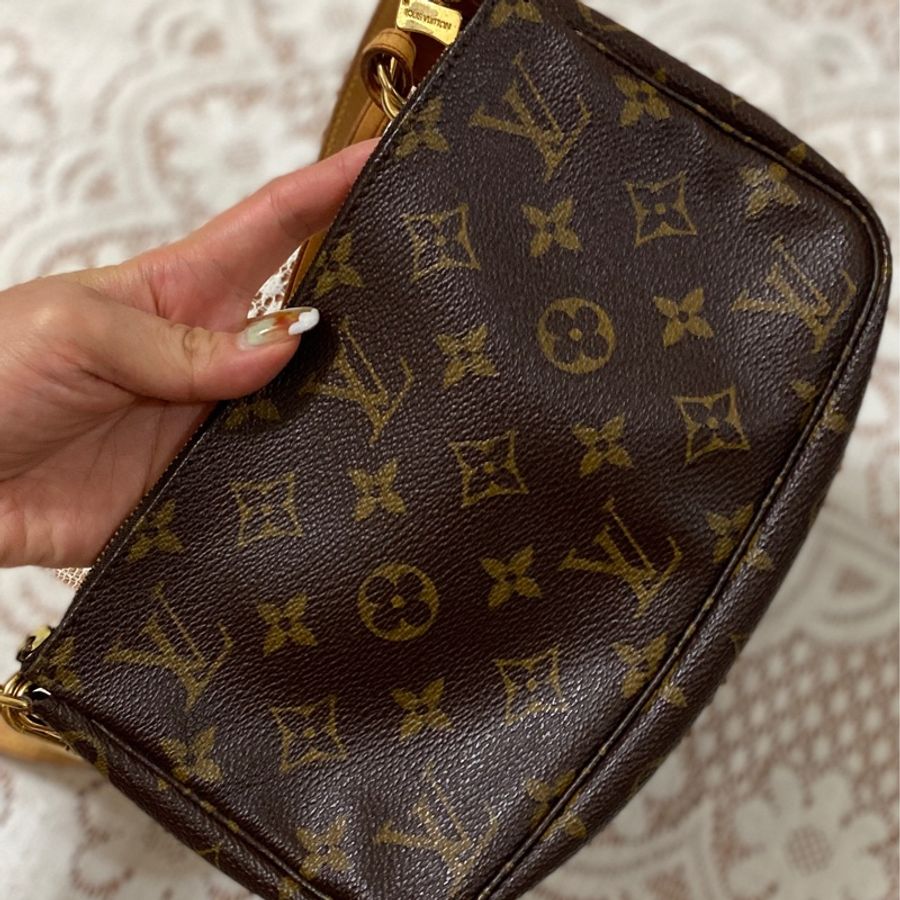 LV 麻將包(日本東京二手精品拍賣會現場帶回)-9