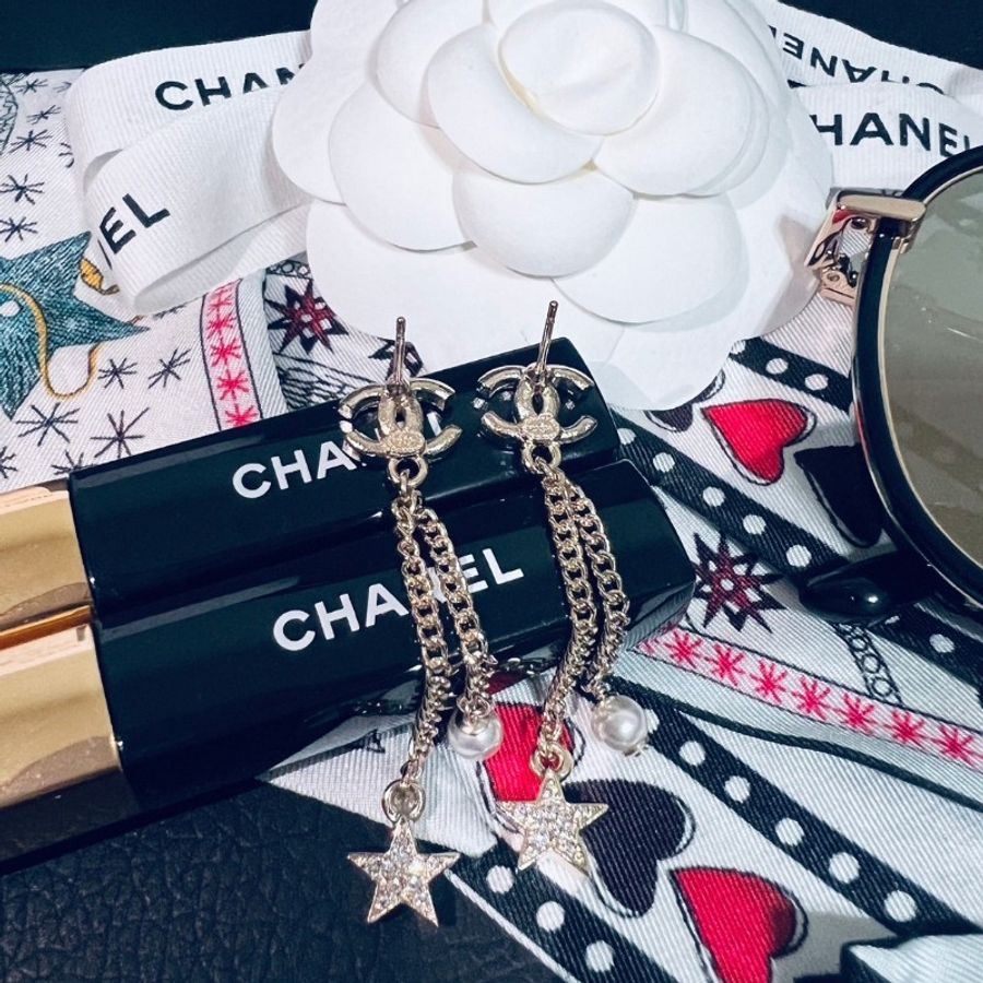 Chanel 23A 最新款 星星 珍珠 流蘇簡約耳環-1