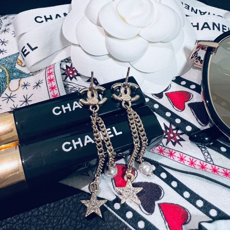 Chanel 23A 最新款 星星 珍珠 流蘇簡約耳環-6