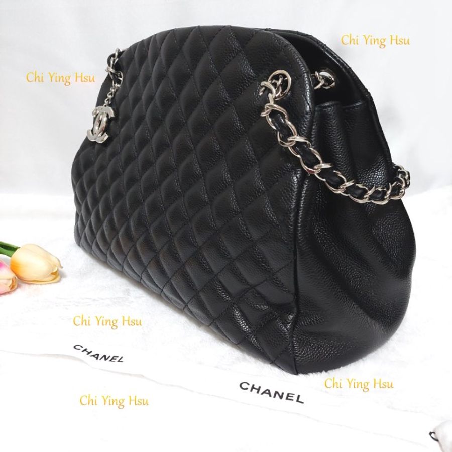 Chanel 香奈兒 🎀現品實拍 🎀 保齡球包款 黑色銀扣肩背鏈包~二手9.5成新-5