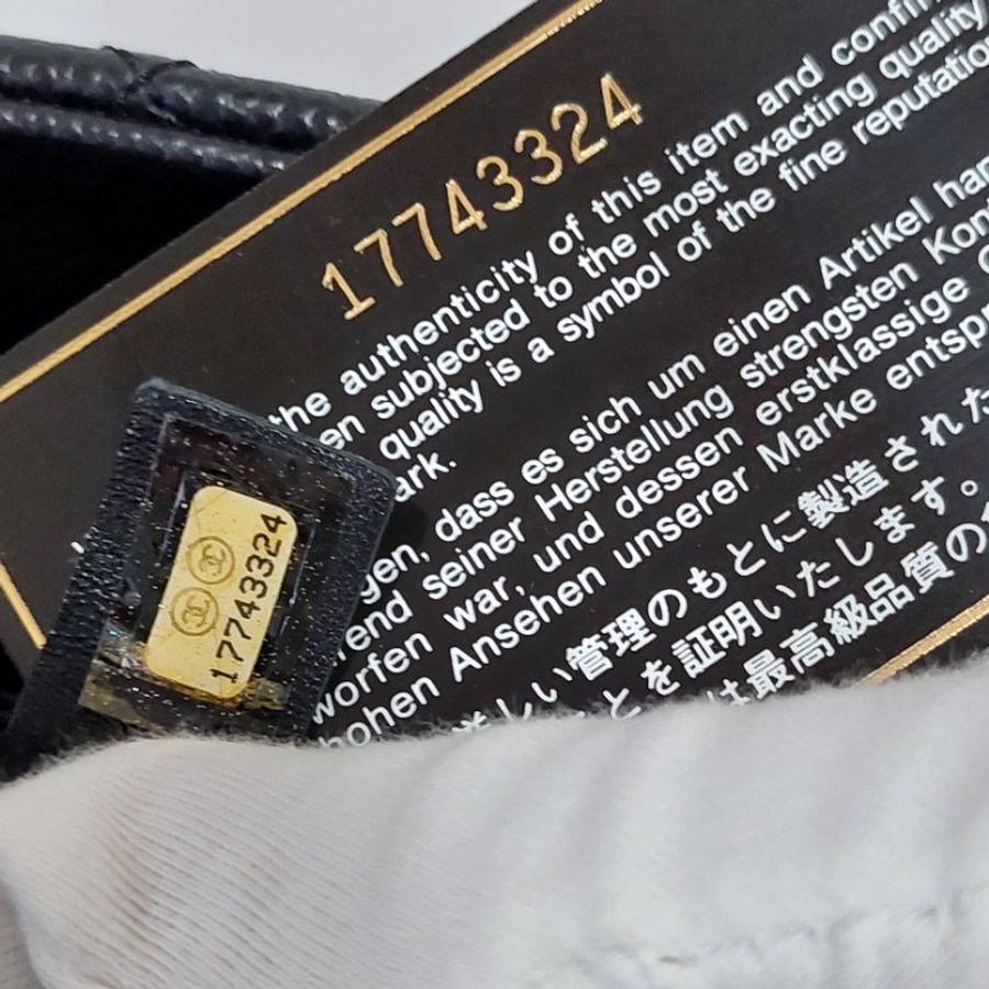 Chanel 香奈兒 🎀現品實拍 🎀 保齡球包款 黑色銀扣肩背鏈包~二手9.5成新-10
