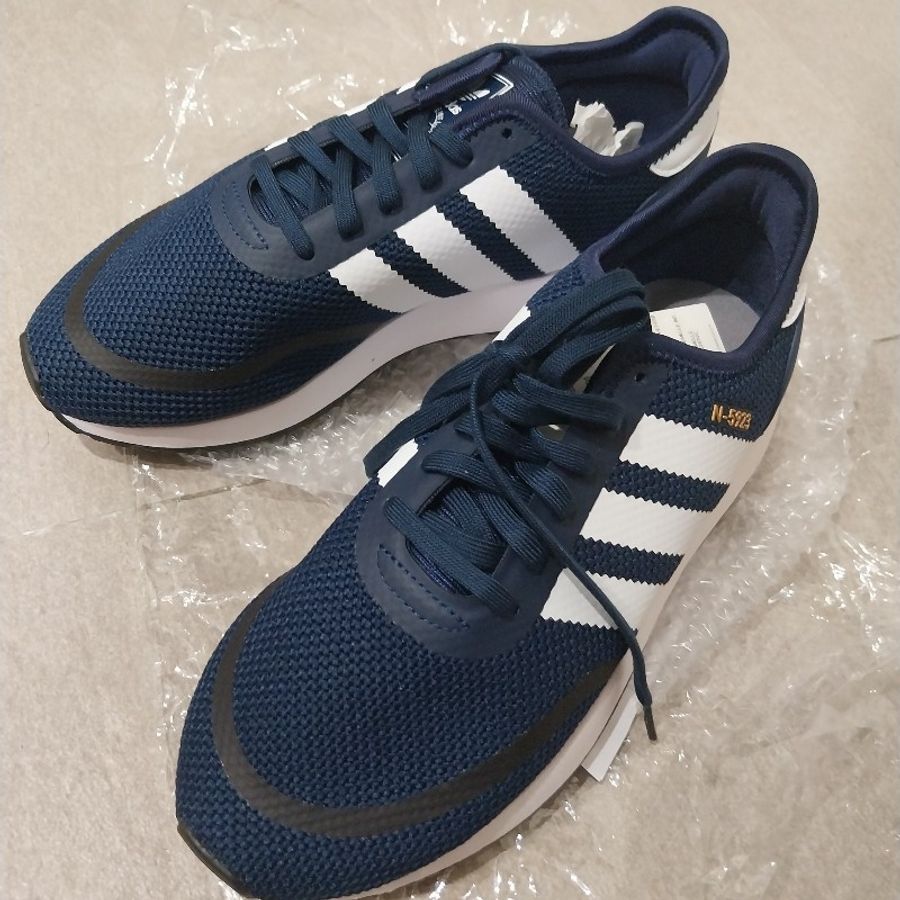 adidas全新深藍休閒鞋-2