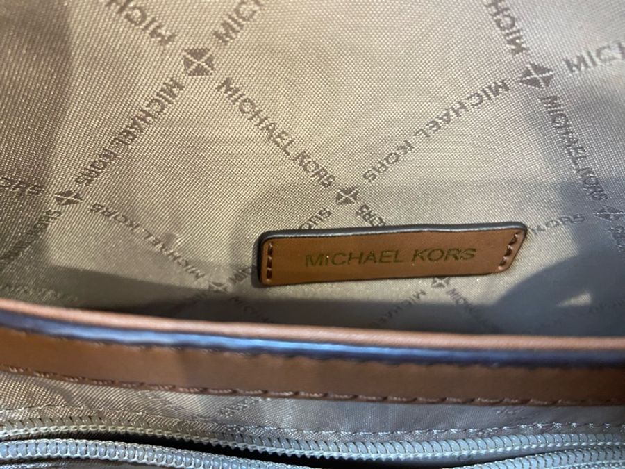 Michael Kors cece中款鏈條包-3