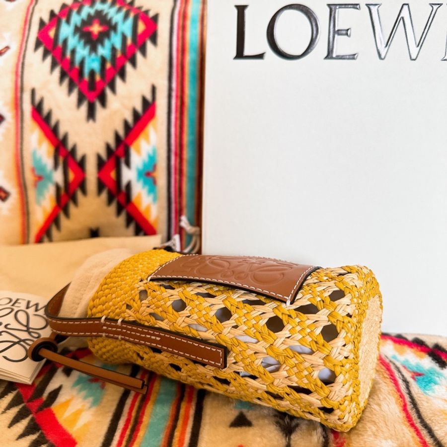 限時優惠Loewe Beige & Yellow Paula’s Ibiza Cylinder Pocket 迷你 水桶包 拉菲草 編織包 藤編包 小廢包-2