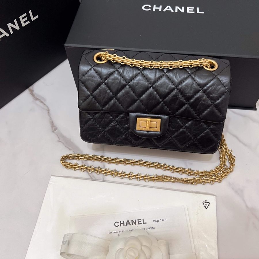 必收藏年年漲價經典款Chanel mini 2.55 黑金 (20cm)-3