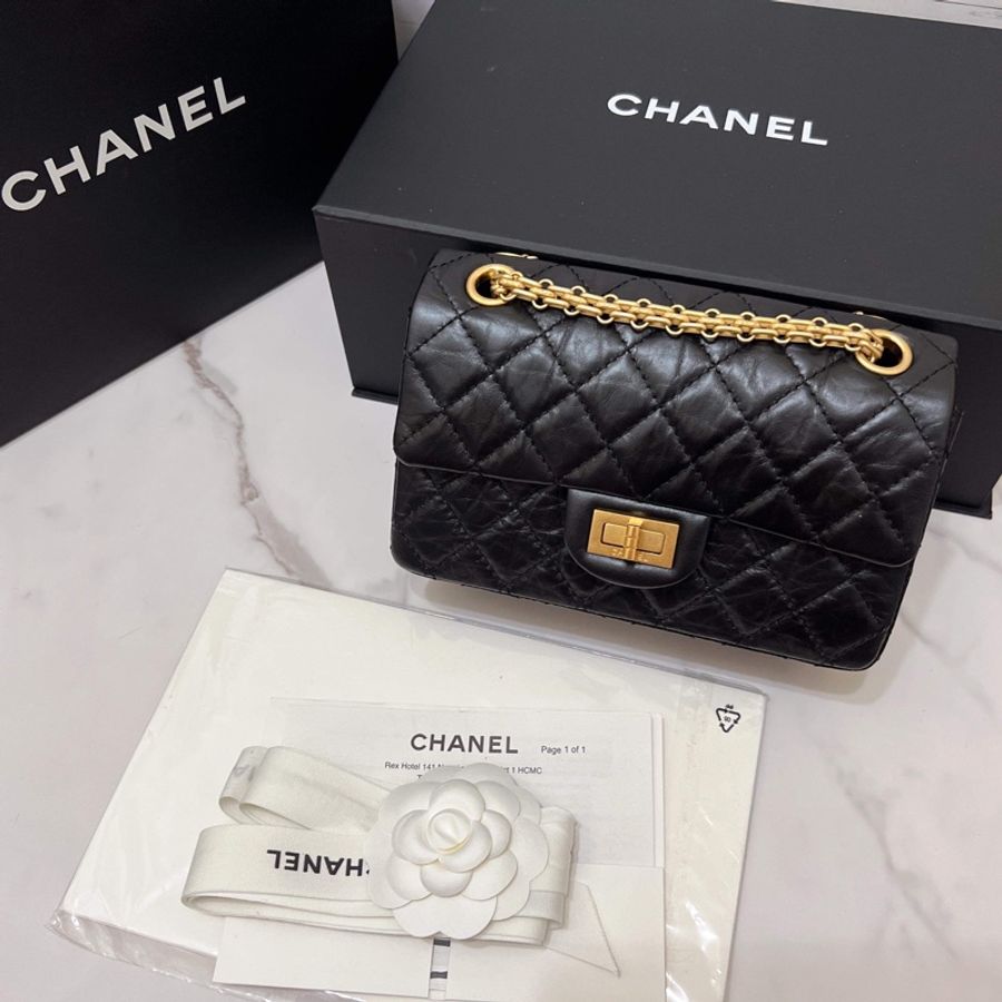 必收藏年年漲價經典款Chanel mini 2.55 黑金 (20cm)-15