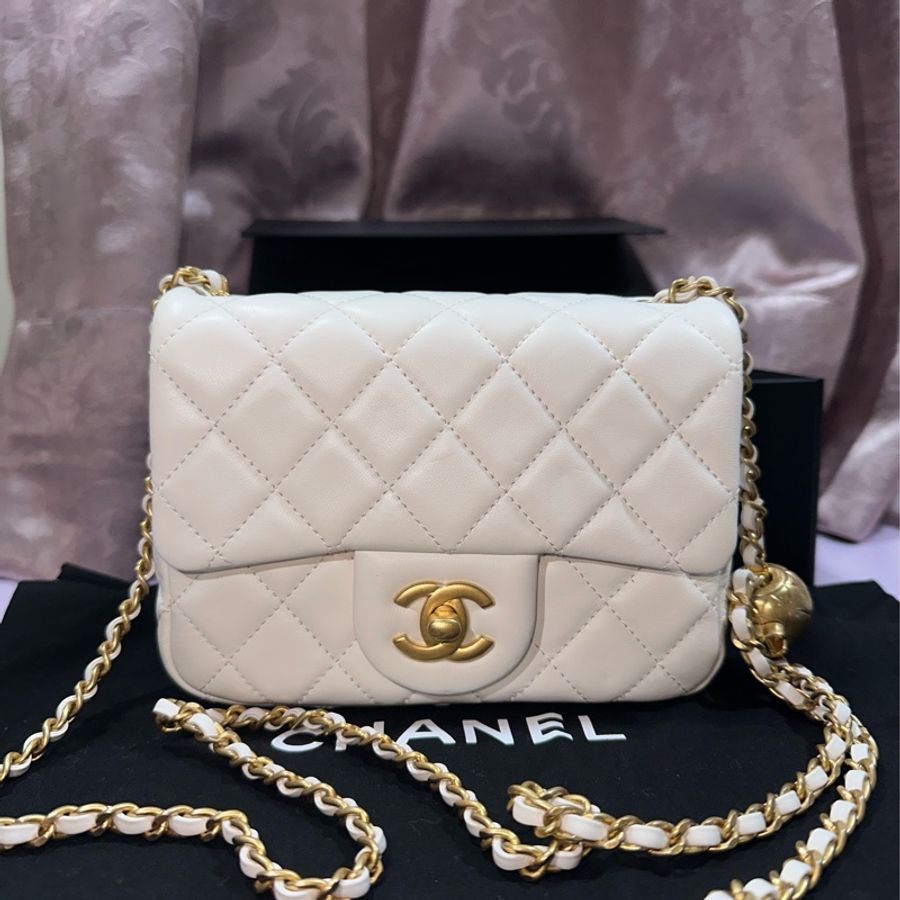 CHANEL 17cm 爆款白色金球方胖子#小金球鏈包#小羊皮、琺瑯-2