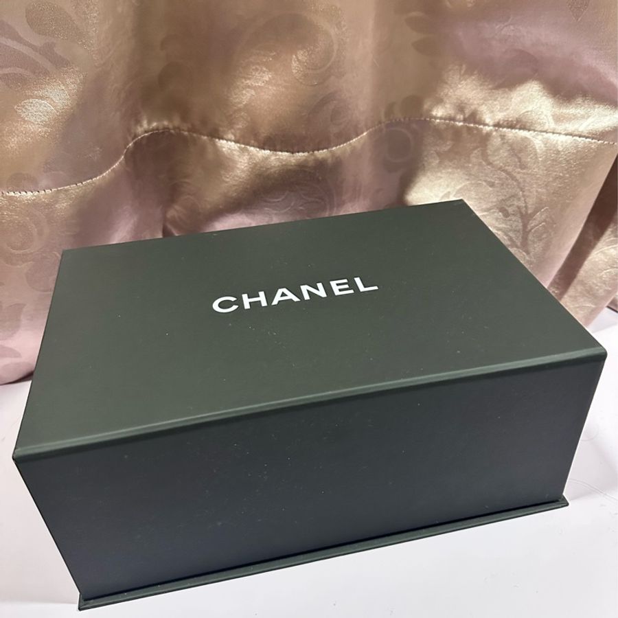 CHANEL 17cm 爆款白色金球方胖子#小金球鏈包#小羊皮、琺瑯-7